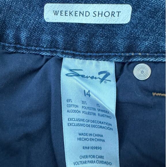 7 For All Mankind Weekend Short Medium Wash Cutoff Frayed Hem Stretch Denim 14 - Picture 5 of 6